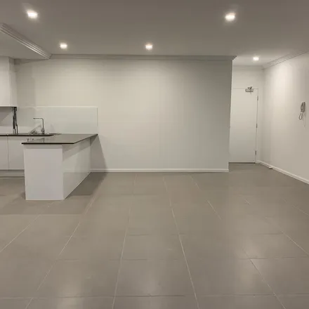 Image 3 - 52 Latham Street, Chermside QLD 4032, Australia - Apartment for rent