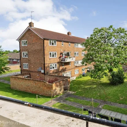 Rent this 2 bed apartment on Sheenewood in Upper Sydenham, London