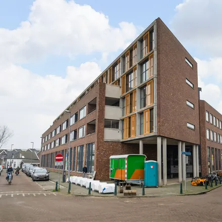 Rent this 5 bed apartment on Philips Willemstraat 57G in 3051 PN Rotterdam, Netherlands