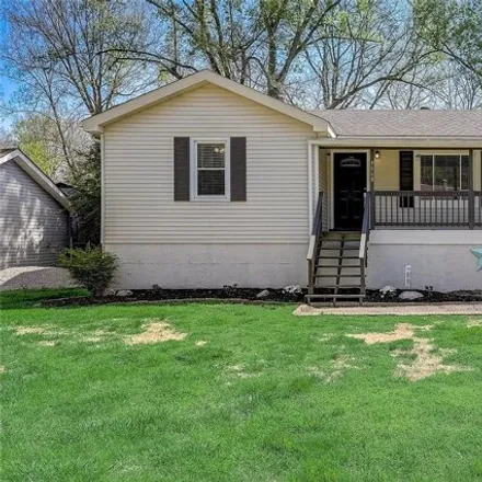 Buy this 3 bed house on 4630 Spring Glen Drive in House Springs, High Ridge Township