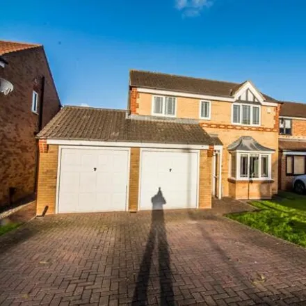 Buy this 4 bed house on Tanbark in Sunderland, DH4 7TE