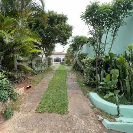 Buy this 3 bed house on Rua Treze de Maio in Centro, São Carlos - SP