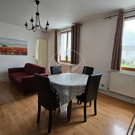 Rent this 3 bed apartment on 78 Route de Houdan in 78711 Mantes-la-Ville, France
