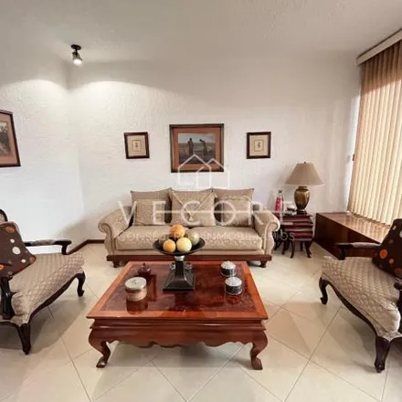 Buy this 4 bed house on Retorno del Monarca 4097 in San Wenceslao, 45129 Zapopan