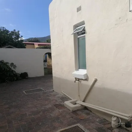 Image 7 - 28 Peak Rd, Fish Hoek, Cape Town, 7974, South Africa - Apartment for rent