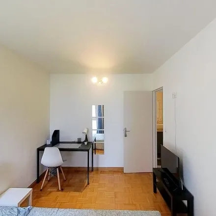 Image 6 - 9 Rue Lazare Carnot, 45100 La Bolière, France - Apartment for rent
