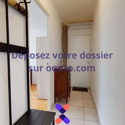 Rent this 3 bed apartment on 45 Rue François Bruneau in 44000 Nantes, France