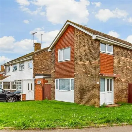 Buy this 3 bed house on 19 The Hawthorns in Broadstairs, CT10 2NG