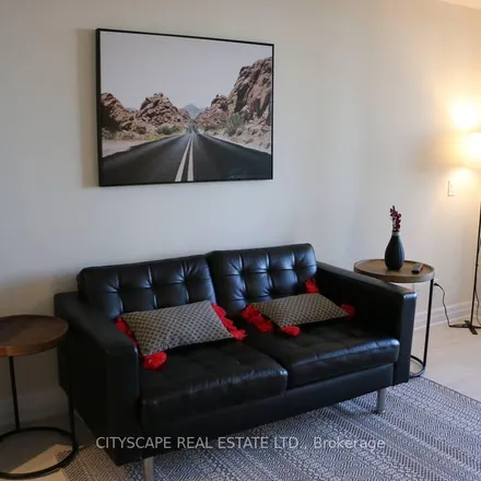 Image 3 - 9077 Jane Street, Vaughan, ON L4K 0A4, Canada - Apartment for rent