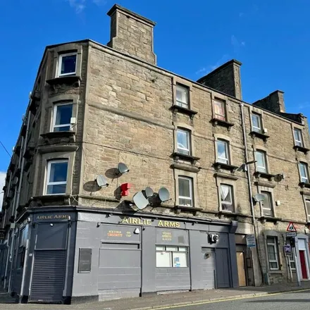 Rent this 2 bed apartment on Clepington Street in Dundee, DD3 7PU