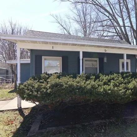 Buy this 2 bed house on 538 Glen Street in Janesville, WI 53545