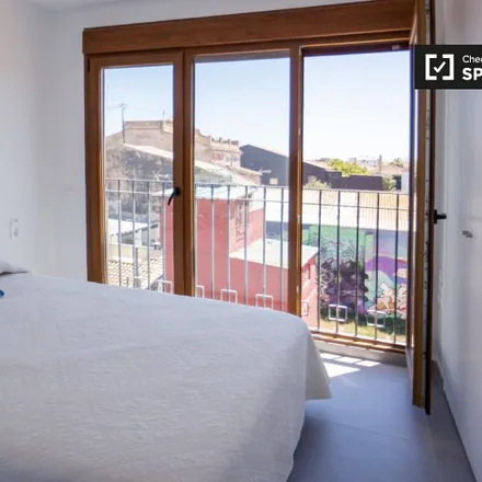 Rent this 1 bed apartment on Campo de Fútbol Doctor Lluch in Carrer del Doctor Lluch, 46011 Valencia