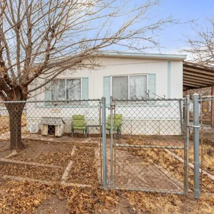 Buy this studio apartment on 268 Navajo Street in Huachuca City, Cochise County