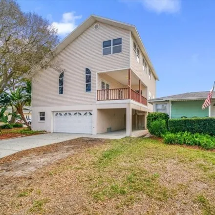 Buy this 6 bed house on 178 17th Avenue North in Indian Rocks Beach, Pinellas County