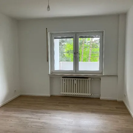 Rent this 3 bed apartment on Stadthallenparkplatz in Fährstraße, 45479 Mülheim an der Ruhr