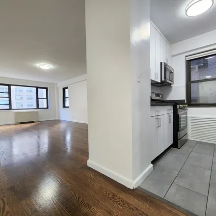 Image 3 - 405 East 56th Street, New York, NY 10022, USA - Apartment for rent