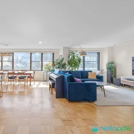 Image 2 - The Victoria, 7 East 14th Street, New York, NY 10003, USA - Apartment for sale