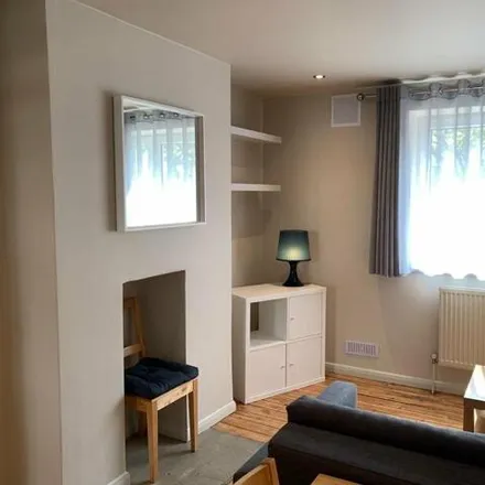 Image 3 - The Forum / Sidney Godley VC House, Digby Street, London, E2 0RW, United Kingdom - Apartment for sale