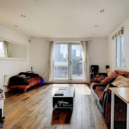 Rent this 1 bed apartment on Norway Place in London, E14 7HX
