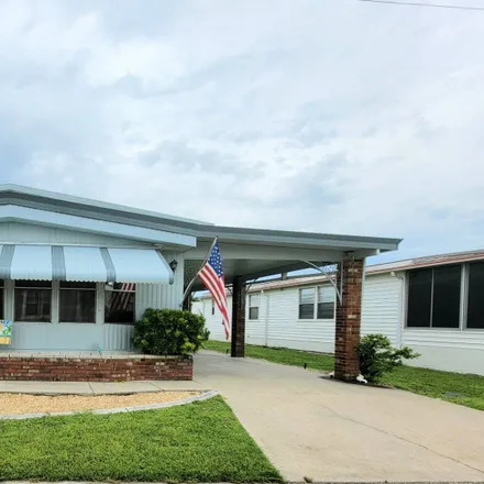 Buy this studio house on 810 Pirates Rest Road in Buccaneer, North Fort Myers