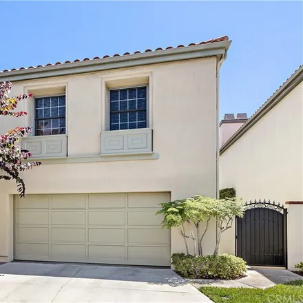 Buy this 3 bed house on 5712 Lunada Lane in Long Beach, CA 90814