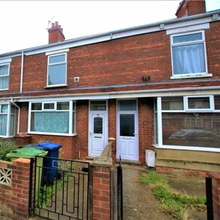 Buy this 3 bed townhouse on Humberstone Road in Grimsby, DN32 8AZ