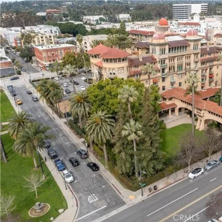 Buy this 1 bed condo on Castle Green in 99 South Raymond Avenue, Pasadena