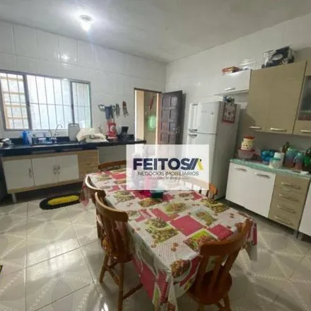 Buy this 2 bed house on unnamed road in Parque Residencial Jasmin, Itaquaquecetuba - SP