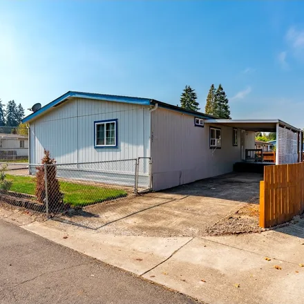 Buy this 3 bed house on 5335 Daisy Street in Springfield, OR 97478