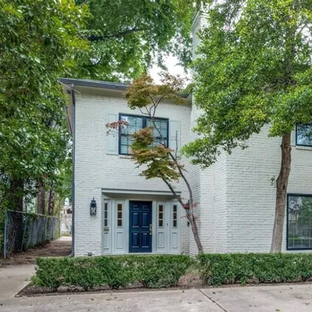 Rent this 5 bed house on 5450 Auburndale Avenue in Highland Park, Dallas County