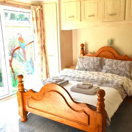 Rent this 3 bed house on Hayle in TR27 5JA, United Kingdom