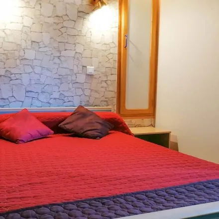 Rent this 3 bed house on 48190 Mont Lozère et Goulet