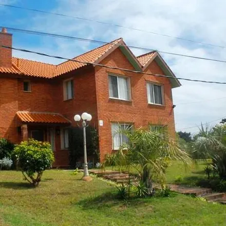 Rent this 3 bed apartment on Vidriería Uruguay in Avenida Martiniano Chiossi, 20005 Pinares - Las Delicias