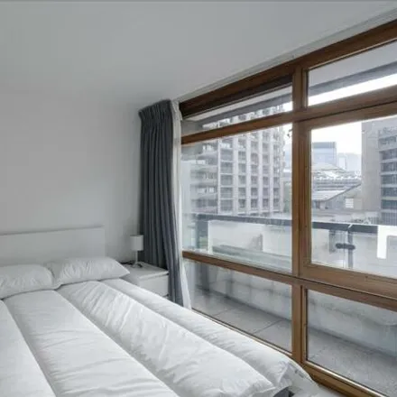 Image 7 - Ben Jonson House, Cromwell Place, Barbican, London, EC2Y 8NB, United Kingdom - Room for rent