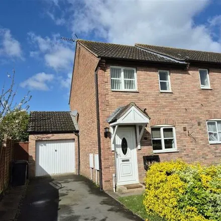 Buy this 2 bed house on Battlebridge Close in Leominster, HR6 8TH