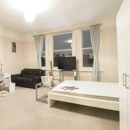 Rent this 2 bed room on 9 Kenway Road in London, SW5 0RR