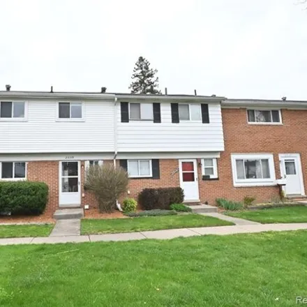 Image 3 - 20100 Merle Court, Clinton Township, MI 48035, USA - Townhouse for sale
