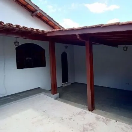 Rent this 4 bed house on Rua Cornélio Pena in Vila São Joaquim, Itabira - MG