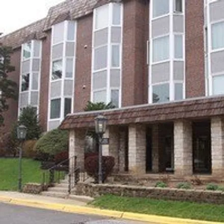 Rent this 2 bed condo on 2400 Archbury Ln Apt 3E in Park Ridge, Illinois