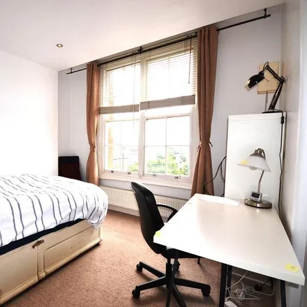 Image 5 - 1-16 Grove End Road, London, NW8 9RY, United Kingdom - Apartment for rent