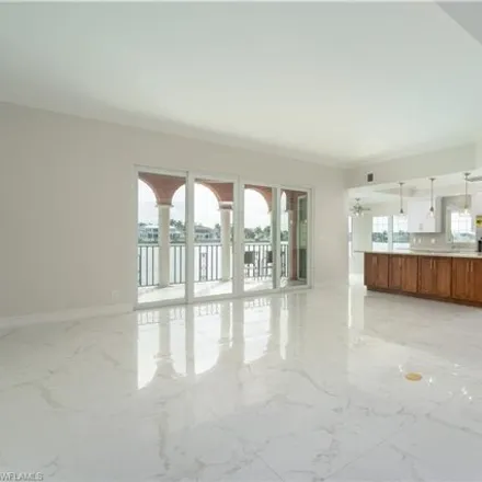 Image 8 - Gulf Shore Boulevard North, Naples, FL 34103, USA - Condo for sale