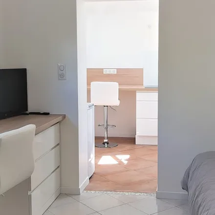 Rent this 1 bed apartment on 52100 Bettancourt-la-Ferrée