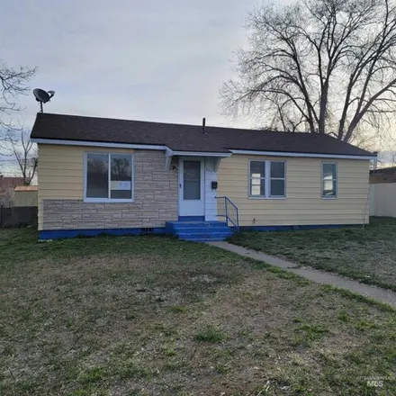 Buy this 2 bed house on 858 12th Avenue North in Buhl, Twin Falls County