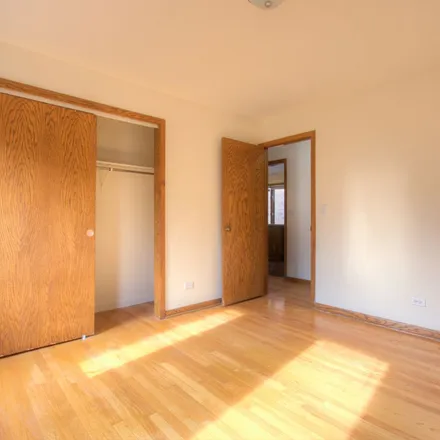 Rent this 3 bed apartment on 5715 North Cicero Avenue in Chicago, IL 60646