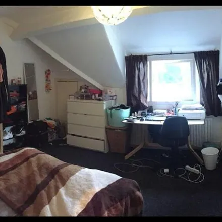 Image 9 - Clyde Villa, Elmore Road, Sheffield, S10 1BY, United Kingdom - Apartment for rent