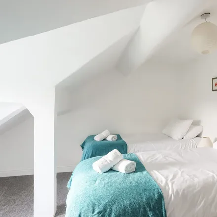Rent this 5 bed duplex on Nefyn in LL53 6BT, United Kingdom