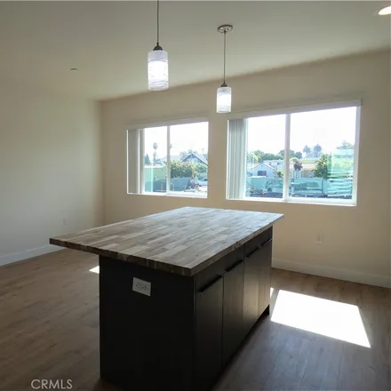 Image 3 - 2400 Carmona Avenue, Los Angeles, CA 90016, USA - Townhouse for rent