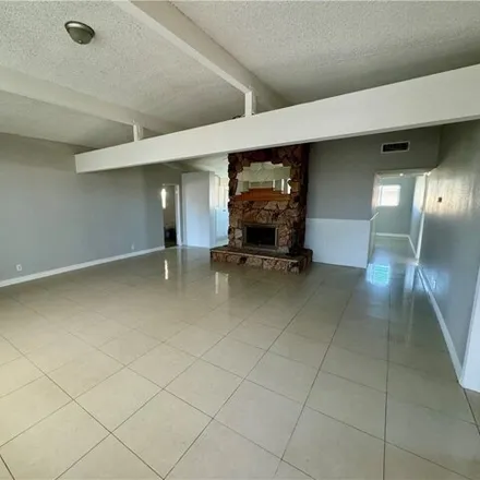 Image 5 - 239 North Wallace Drive, Las Vegas, NV 89107, USA - House for sale