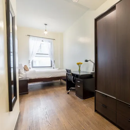 Image 1 - 111 East 39th Street, New York, NY 10016, USA - Room for rent