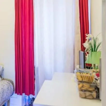 Rent this 4 bed room on Avenida Óscar Monteiro Torres 49 in Lisbon, Portugal